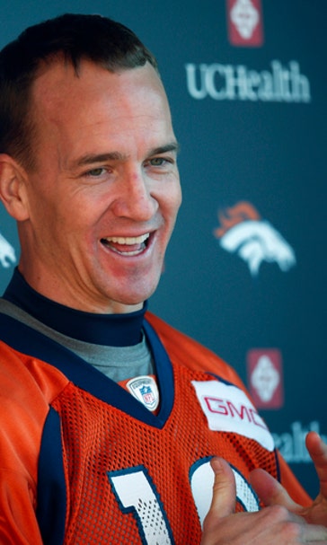 Peyton Manning a Panther? Carolina tried, but failed in '98